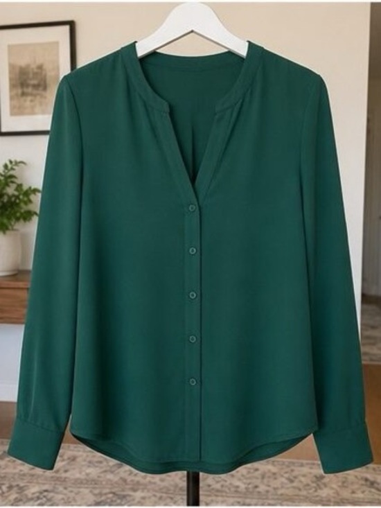 Tops - Classic Emerald Green Women's Button-Front Blouse